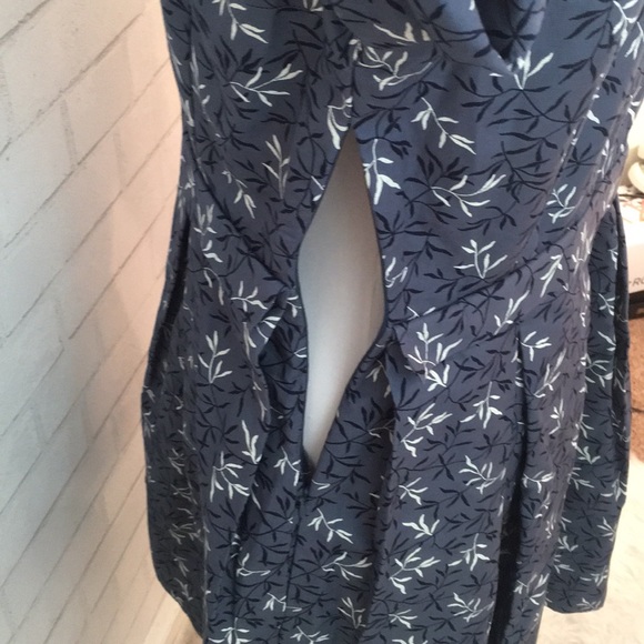 Gap - Picture 6 of 7